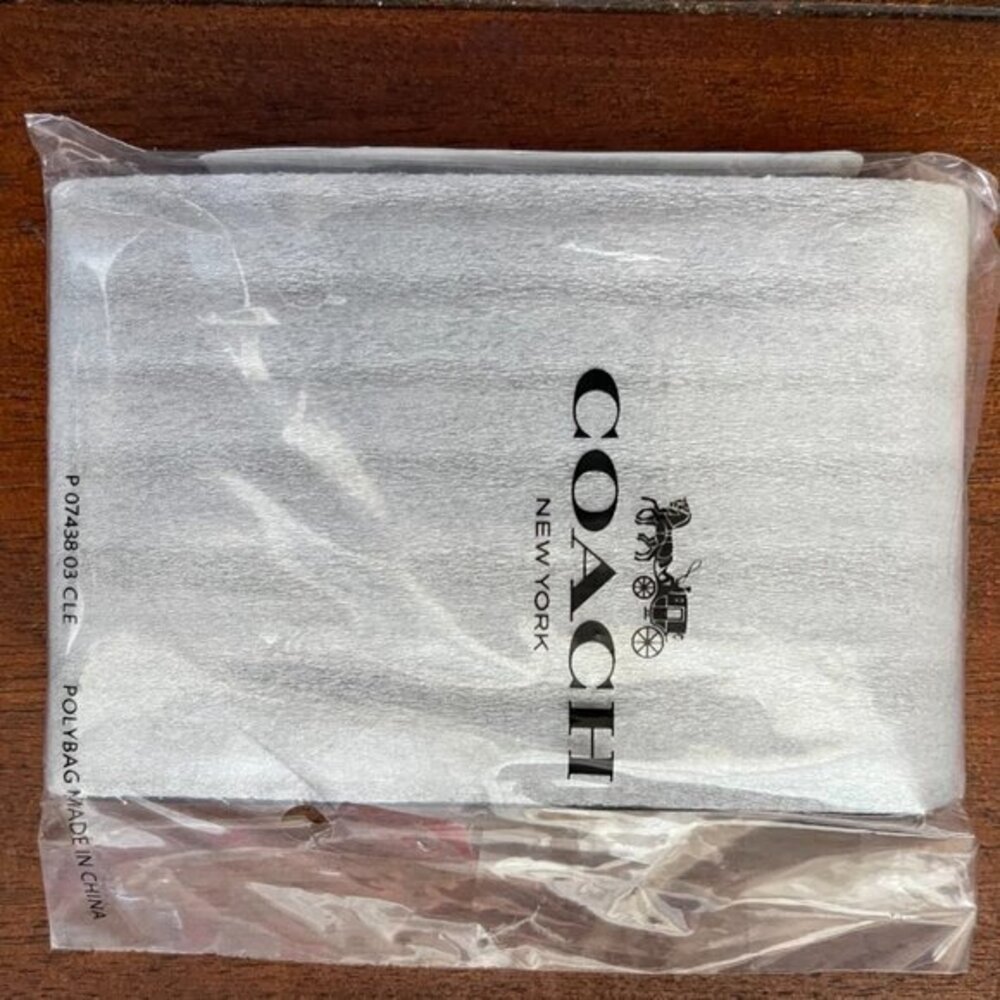 Coach Black Billfold Wallet Style No. CM167